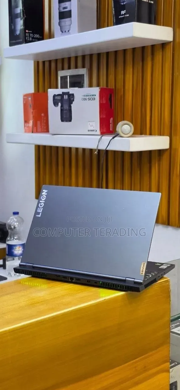 New Laptop Lenovo Legion 7 16GB Intel Core i7 SSD 512GB