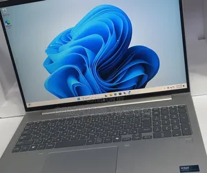 New Laptop HP EliteBook 660 G11 16GB Intel Core Ultra 7 SSD 512GB