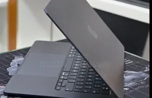 New Laptop Apple MacBook Air 2025 M4 16GB Apple M4 SSD 256GB