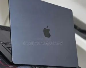 New Laptop Apple MacBook Air 2025 M4 16GB Apple M4 SSD 256GB
