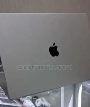 New Laptop Apple MacBook Pro 2021 M1 32GB Apple M1 Pro SSD 512GB