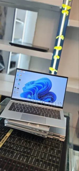 New Laptop HP EliteBook x360 1030 G8 16GB Intel Core i7 SSD 512GB