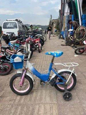 12 ቁጥር የልጆች Bike