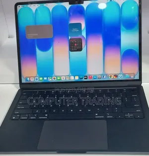 New Laptop Apple MacBook Air 2022 M2 8GB Intel Core i7 SSD 256GB