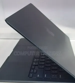 New Laptop Apple MacBook Air 2022 M2 8GB Intel Core i7 SSD 256GB