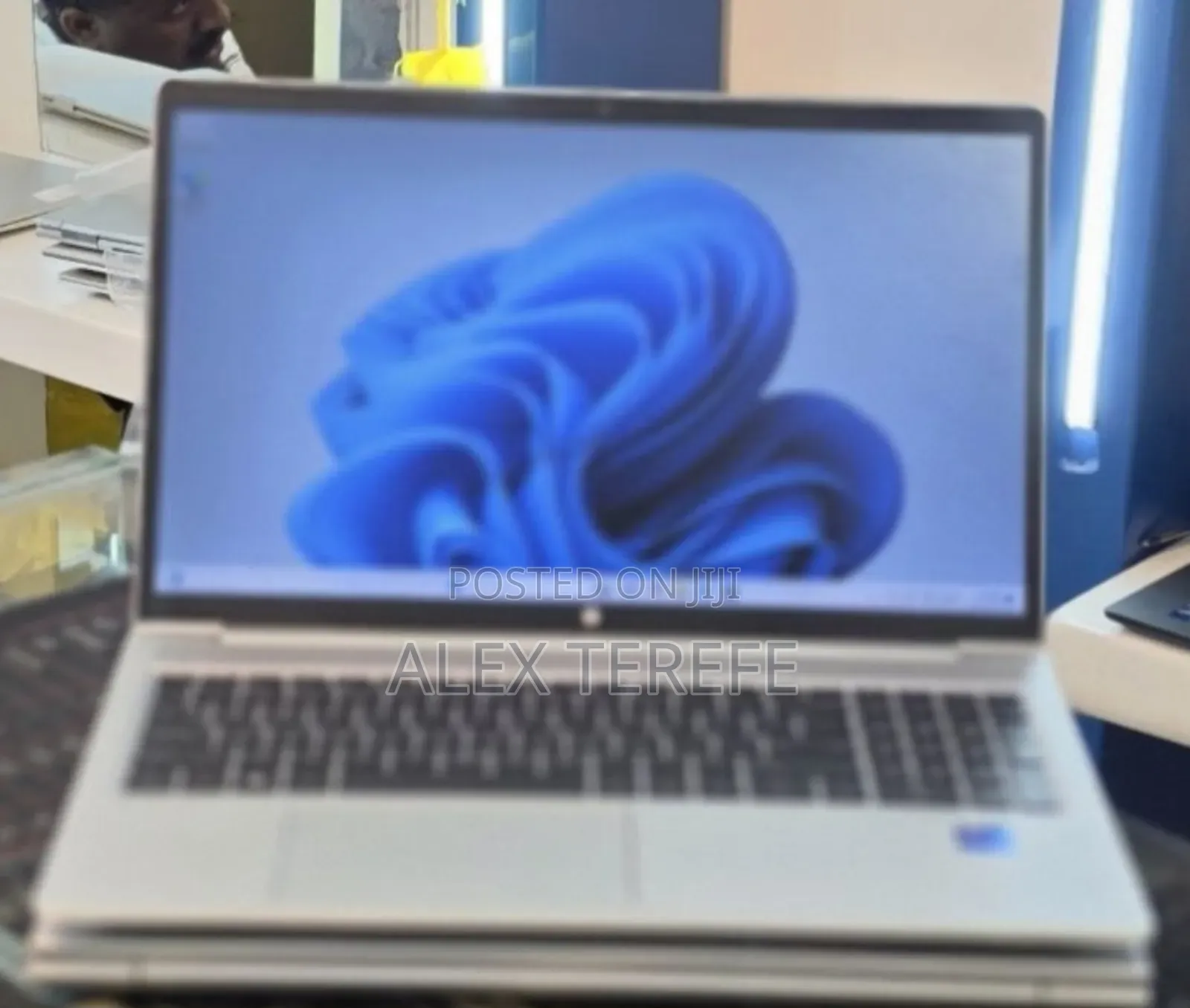 New Laptop HP ProBook 460 G11 16GB Intel Core i7 SSD 512GB