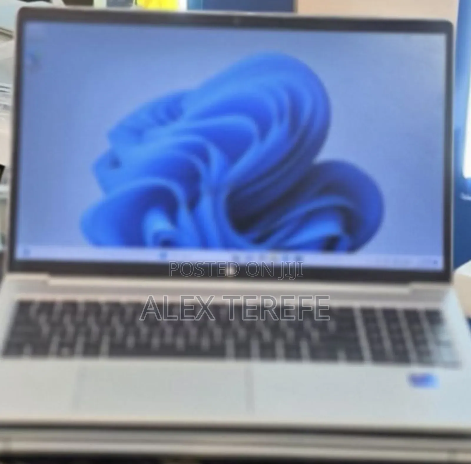 New Laptop HP ProBook 460 G11 16GB Intel Core i7 SSD 512GB