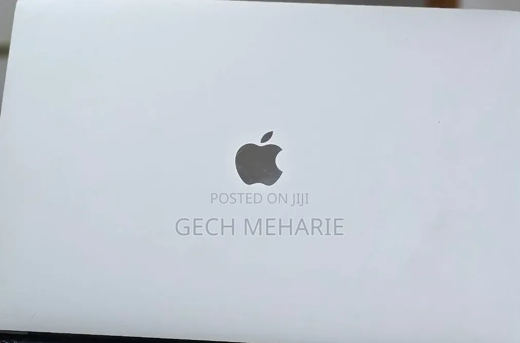 New Laptop Apple MacBook Pro 2017 16GB Intel Core i7 SSD 512GB