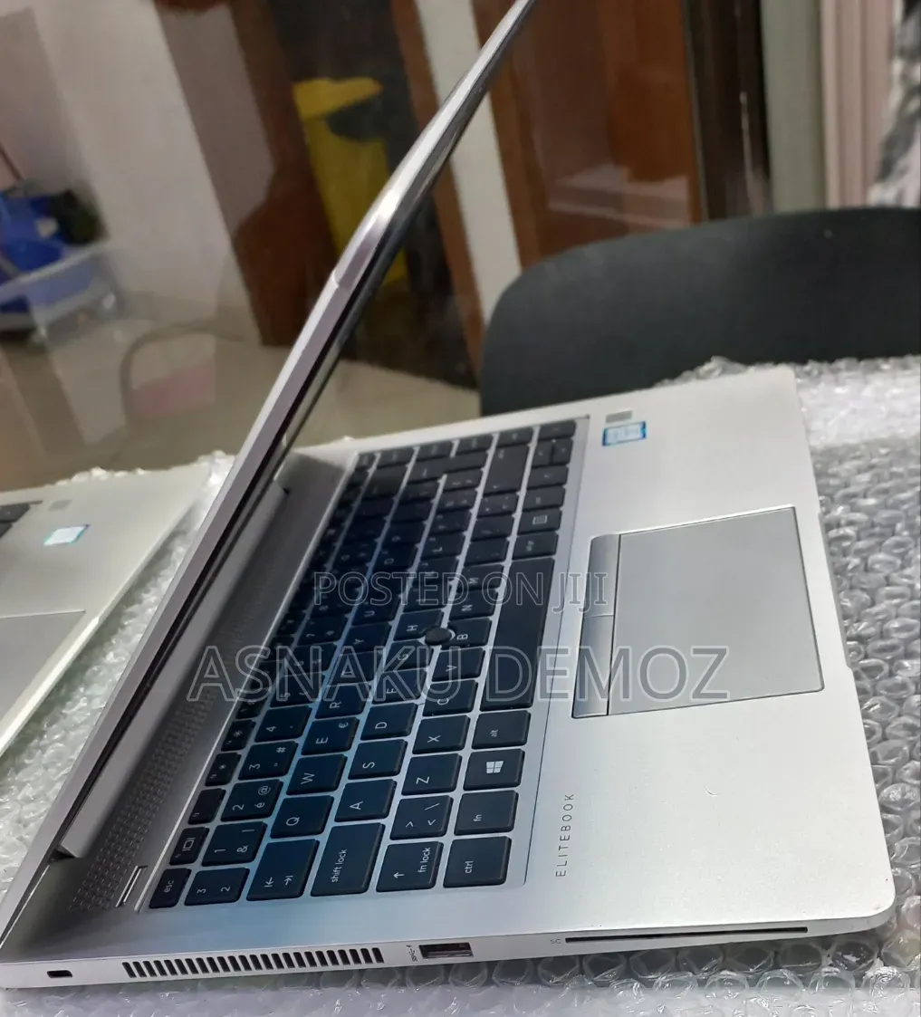 New Laptop HP EliteBook 840 G5 8GB Intel Core i5 SSD 512GB