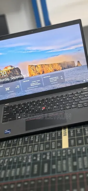New Laptop Lenovo ThinkPad T14 16GB Intel Core i7 SSD 512GB