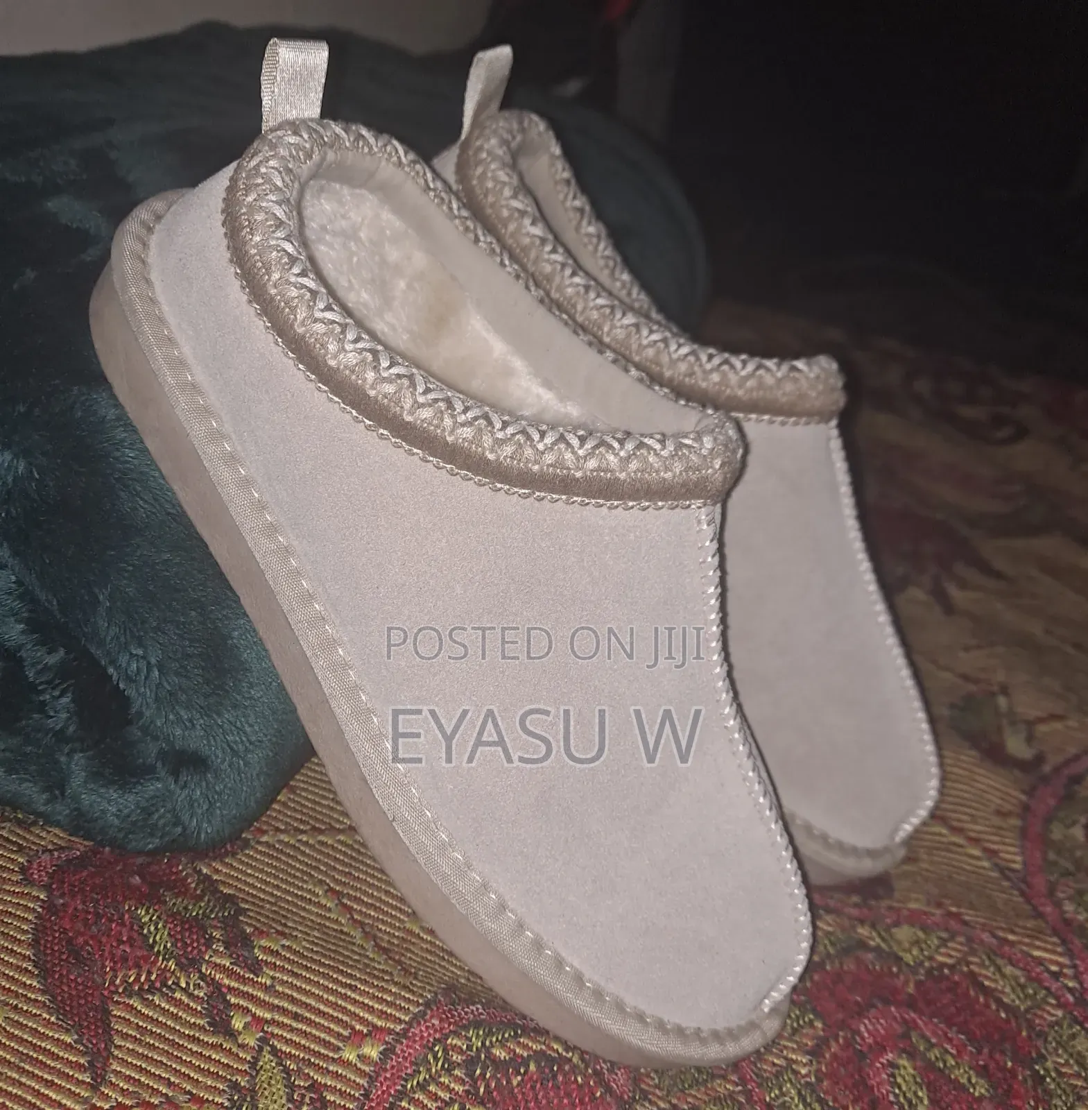 UGG Woman's Tasman Slipper
