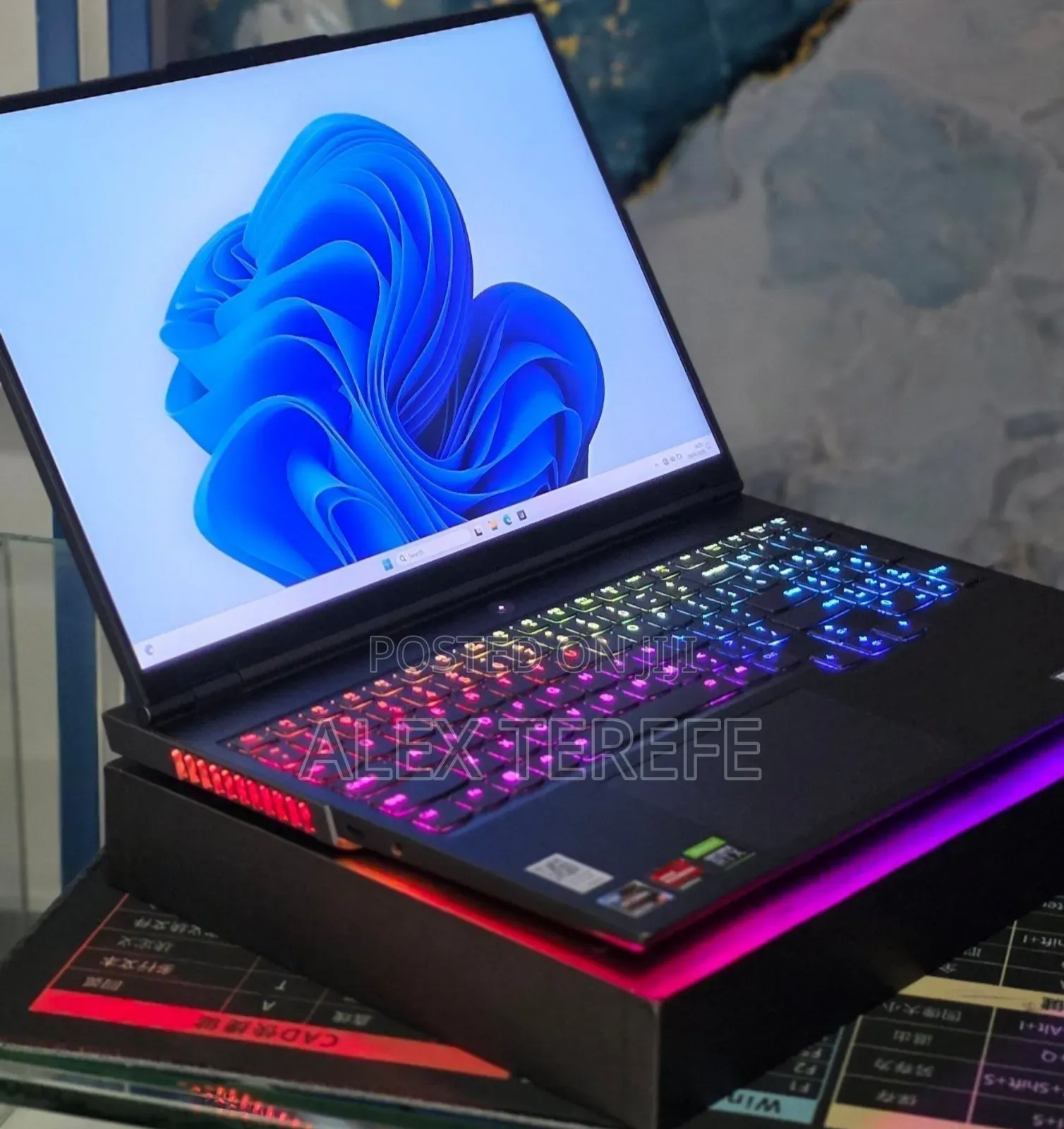 New Lenovo Legion Y7000P IRX9 Gaming Laptop 32GB AMD Ryzen 9 SSD 1T