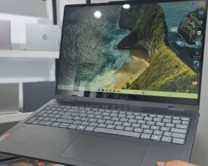 New Laptop Lenovo Yoga 7i 16GB Intel Core Ultra 5 SSD 512GB