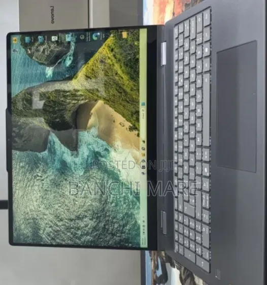 New Laptop Lenovo Yoga 7i 16GB Intel Core Ultra 5 SSD 512GB