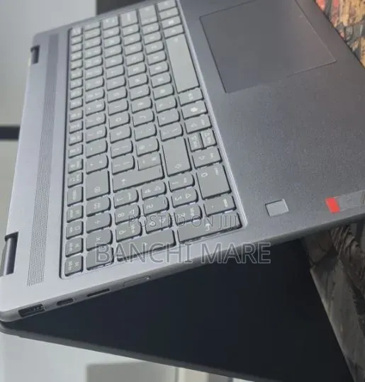 New Laptop Lenovo Yoga 7i 16GB Intel Core Ultra 5 SSD 512GB