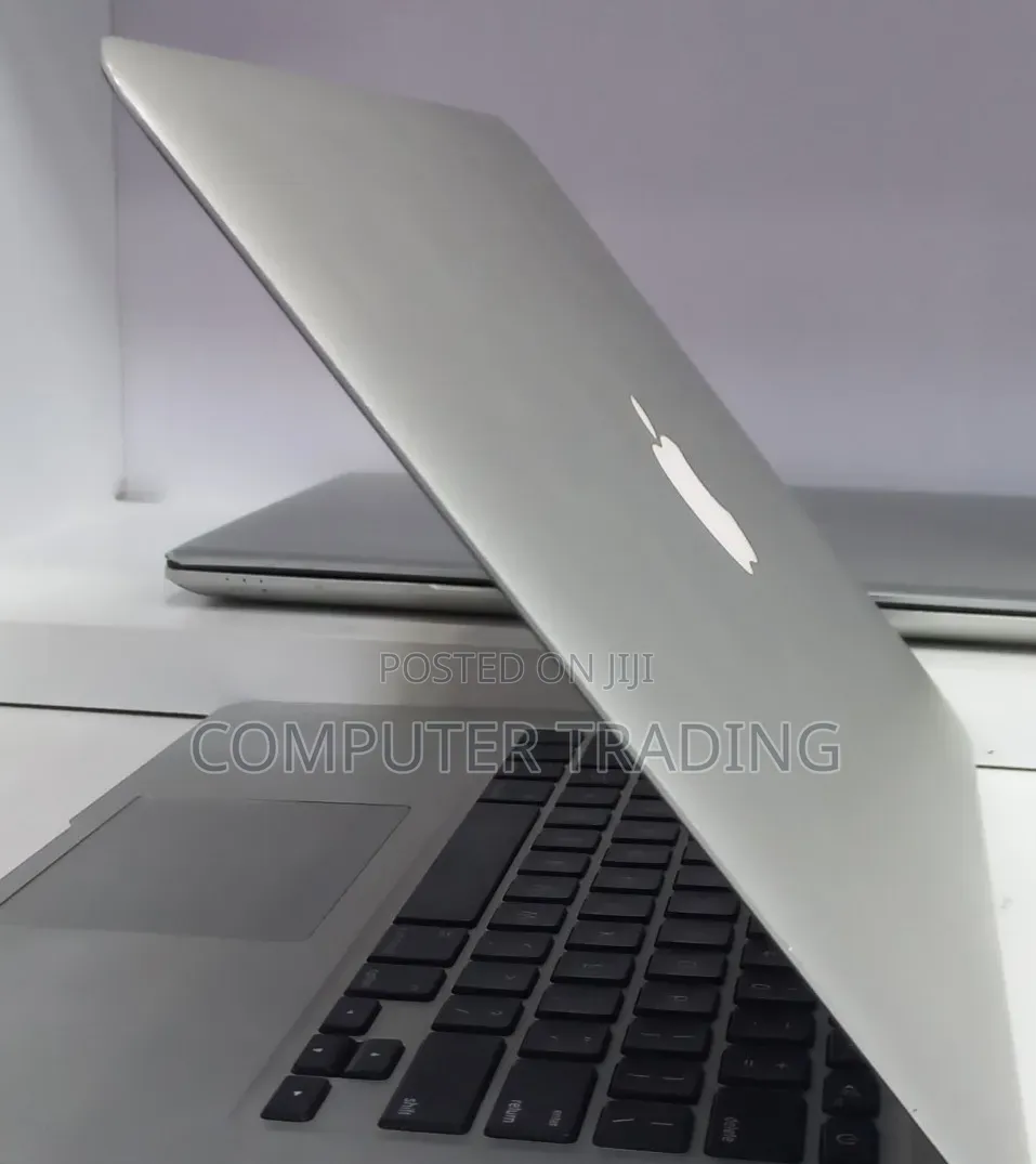 New Laptop Apple MacBook Air 2017 8GB Intel Core i5 SSD 128GB