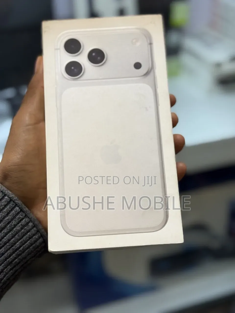 New Apple iPhone 17 Pro Max 256 GB White