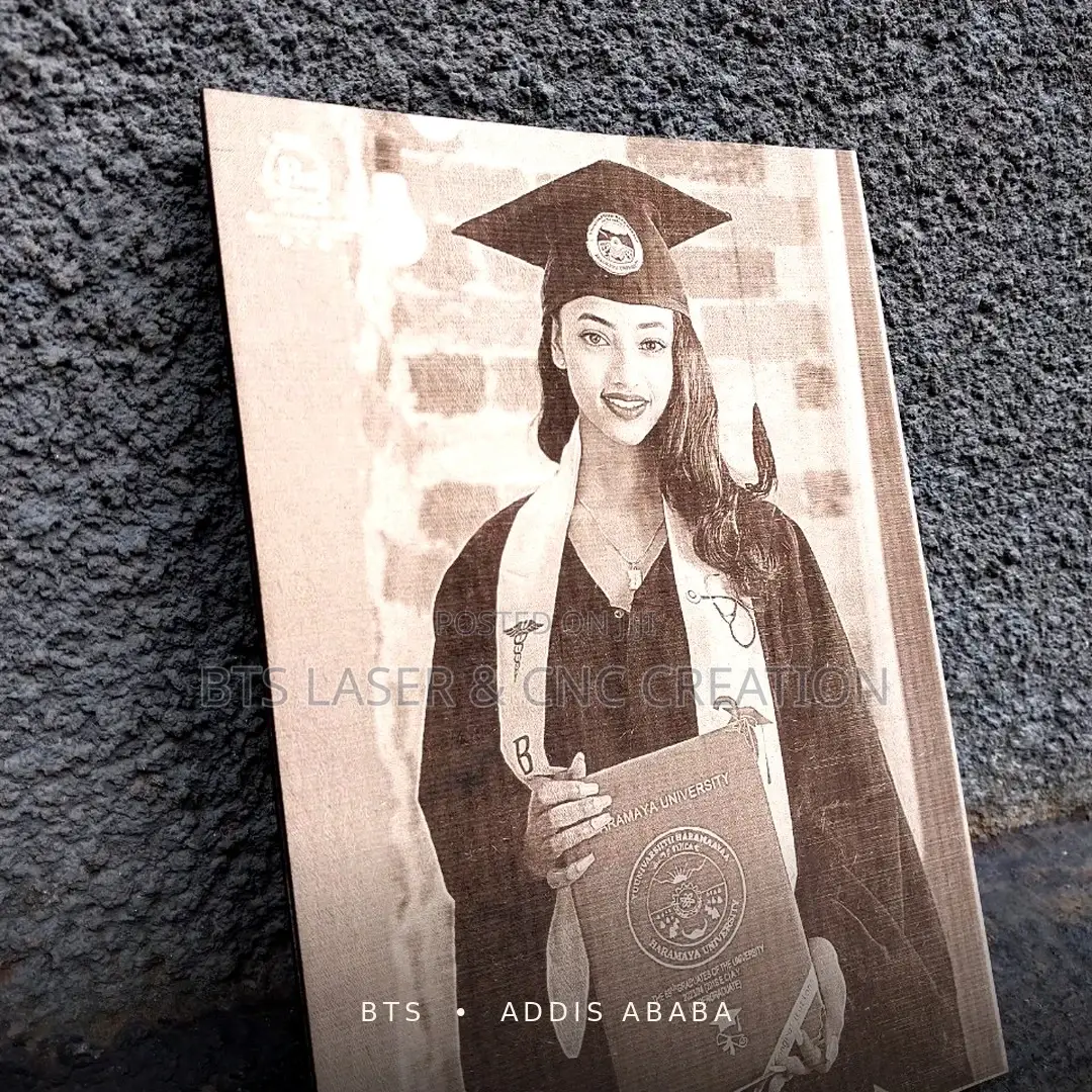 Personalized Laser-Engraved Photo on Wood – A3 Portrait