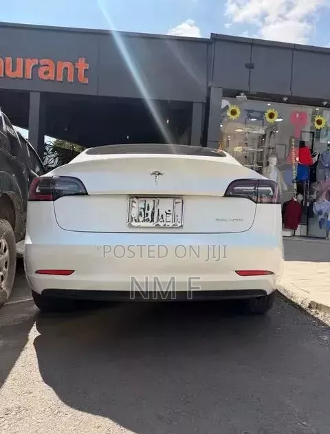Tesla Model Y 2022 White