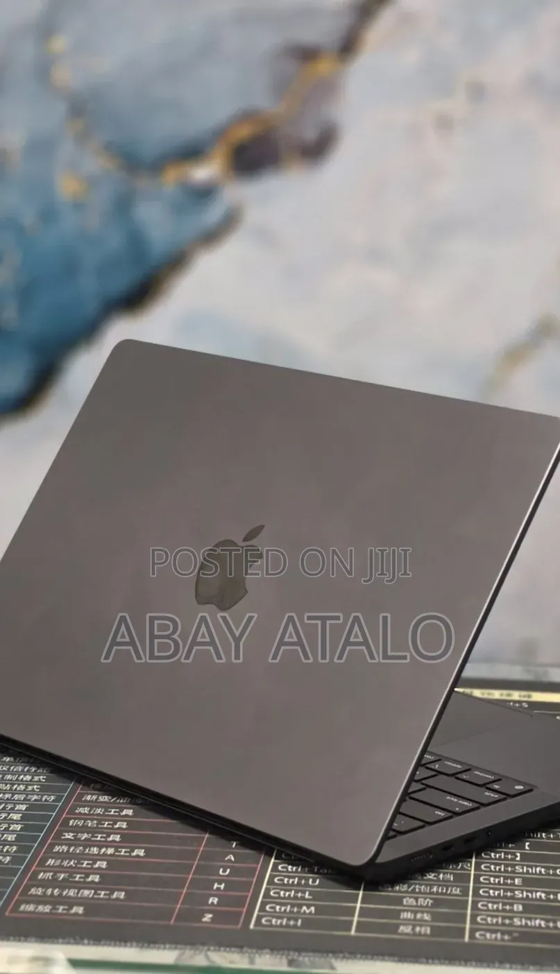 New Laptop Apple MacBook Air 2024 M3 16GB Apple M1 SSD 512GB