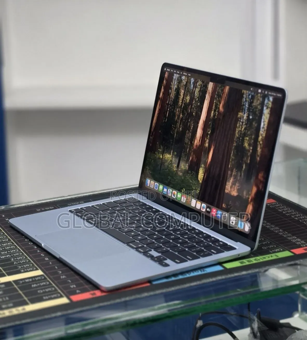 Laptop Apple MacBook Air 2025 M4 16GB Apple M4 SSD 512GB