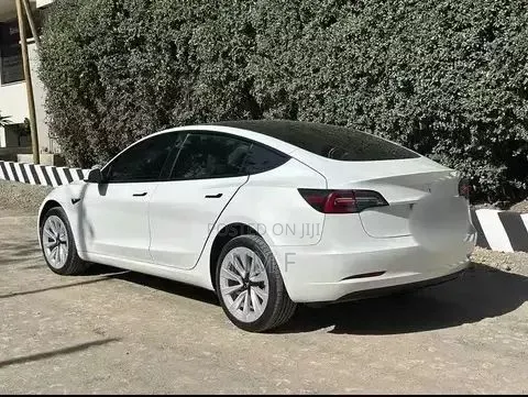 Tesla Model Y 2022 White