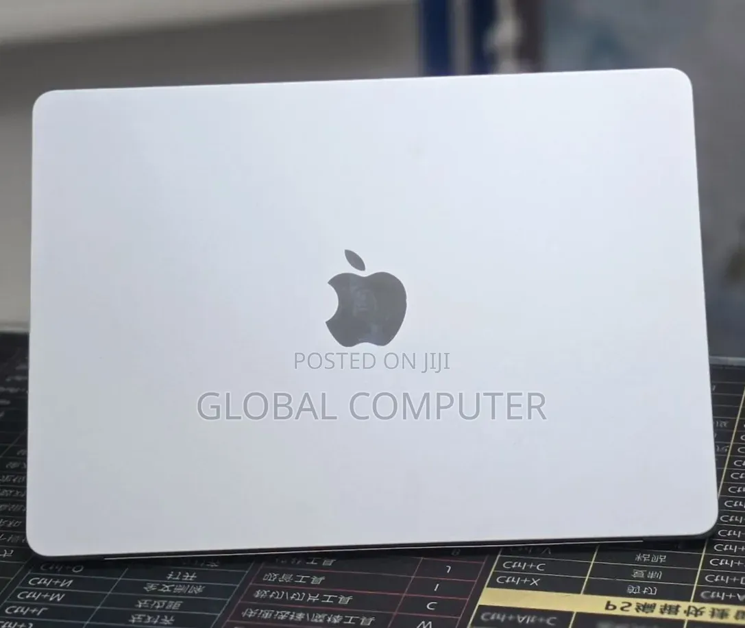 Laptop Apple MacBook Air 2025 M4 16GB Apple M4 SSD 512GB