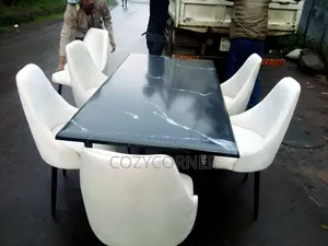 Ergonomic 6 Seater Dining Set. የመመገቢያ ጠረጴዛ