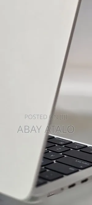 New Laptop Apple MacBook Air 2025 M4 16GB Apple M4 SSD 512GB