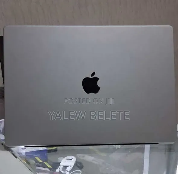 New Laptop Apple MacBook Pro 2021 M1 32GB Apple M1 Pro SSD 512GB