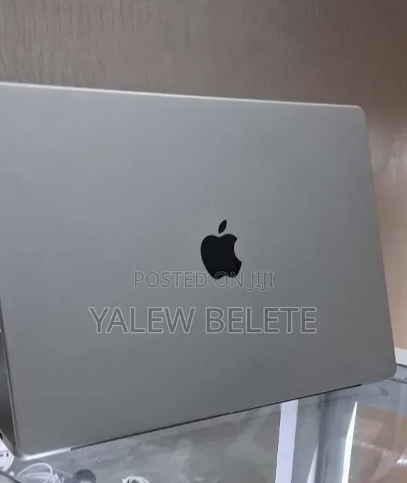 New Laptop Apple MacBook Pro 2021 M1 32GB Apple M1 Pro SSD 512GB