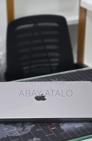 New Laptop Apple MacBook Air 2023 M2 16GB Apple M2 SSD 512GB