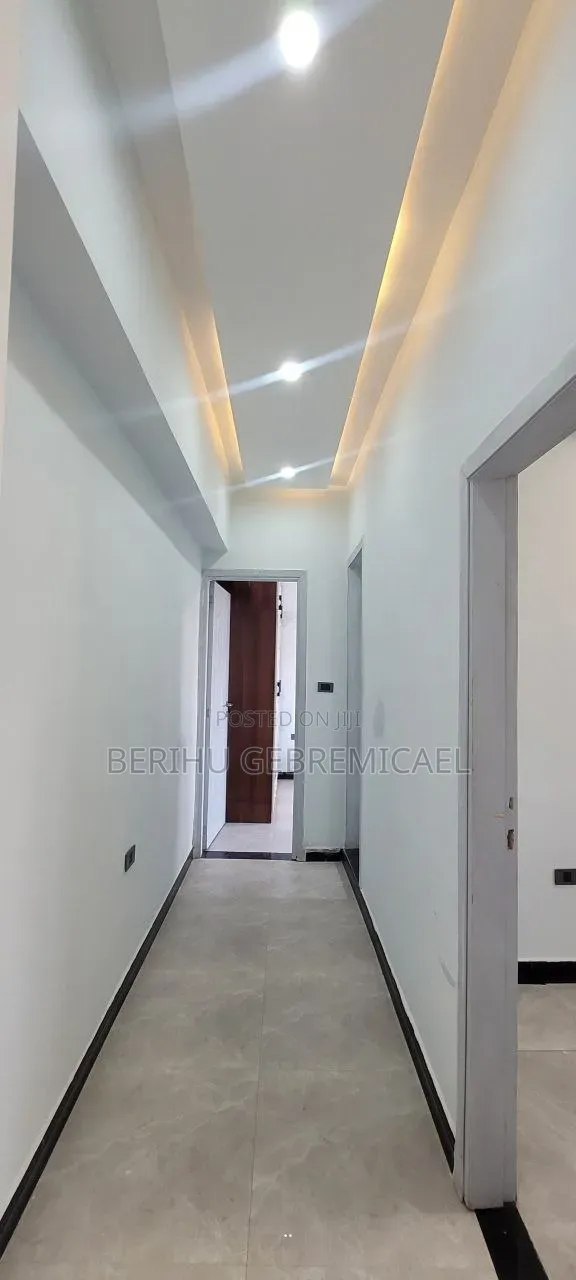 1bdrm Condo in መሪ, Bole for sale
