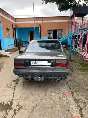 Toyota Corolla 1987 Gray
