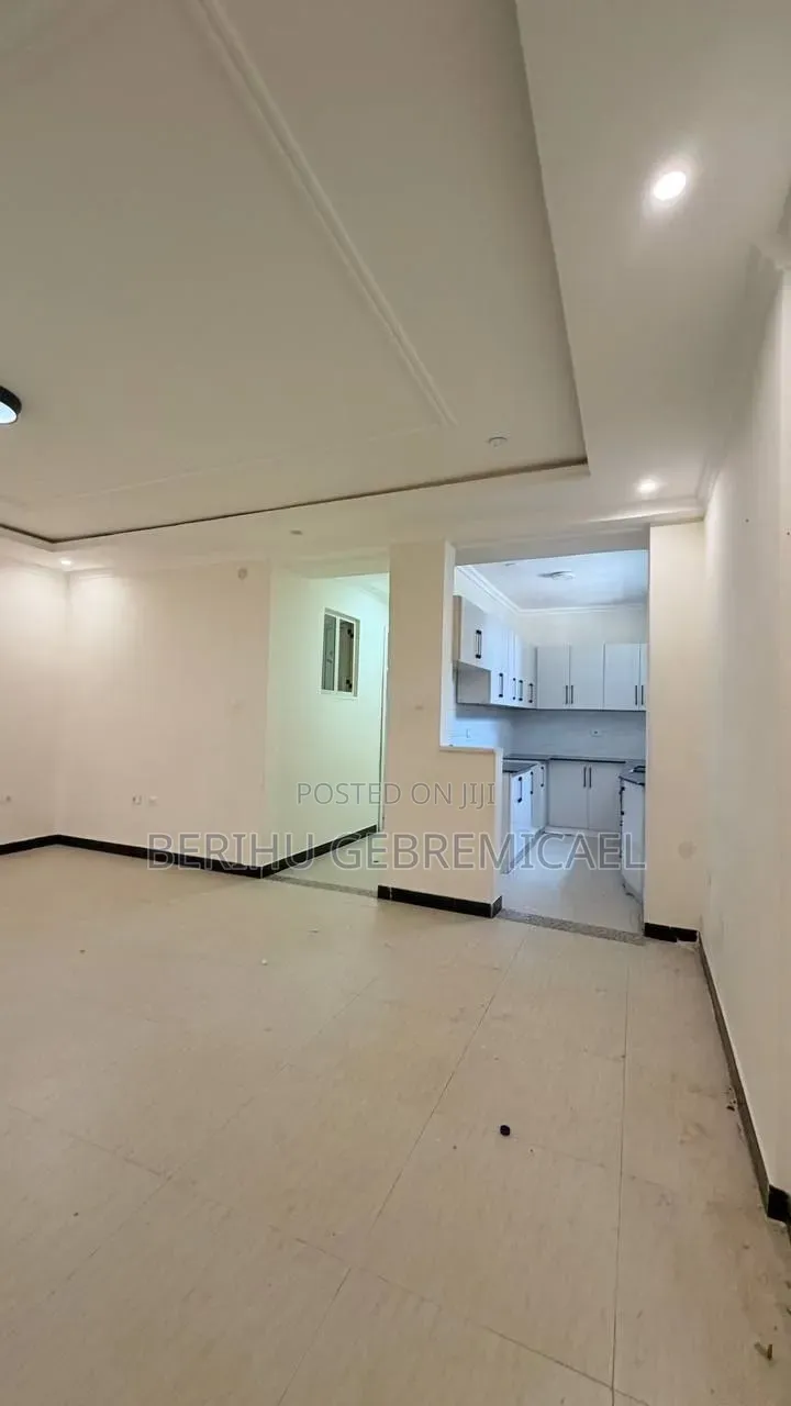 2bdrm Condo in አያት, Bole for sale