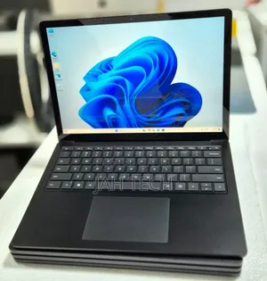 New Laptop Microsoft Surface Laptop 3 16GB Intel Core i7 SSD 256GB
