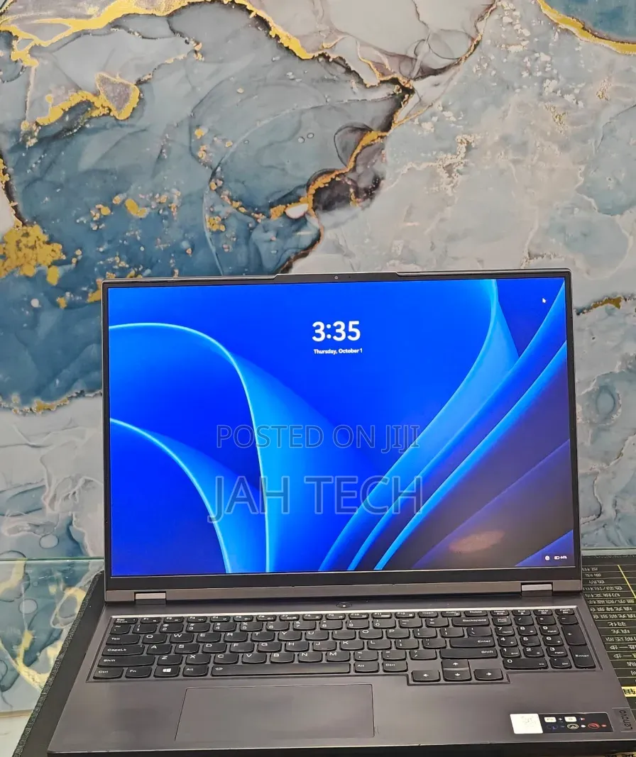 New Laptop Lenovo Legion 5 16GB AMD Ryzen 7 SSD 512GB