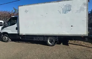 (Urgent ) Iveco Box Truck - 2021