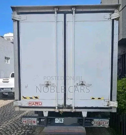 (Urgent ) Iveco Box Truck - 2021