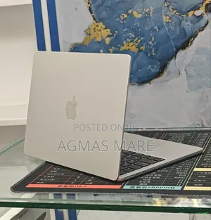New Laptop Apple MacBook Air 2022 M2 8GB Apple M2 SSD 256GB