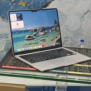 New Laptop Apple MacBook Air 2022 M2 8GB Apple M2 SSD 256GB