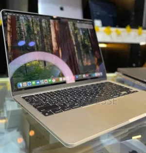 New Laptop Apple MacBook Air 2025 M4 16GB Apple M4 SSD 512GB