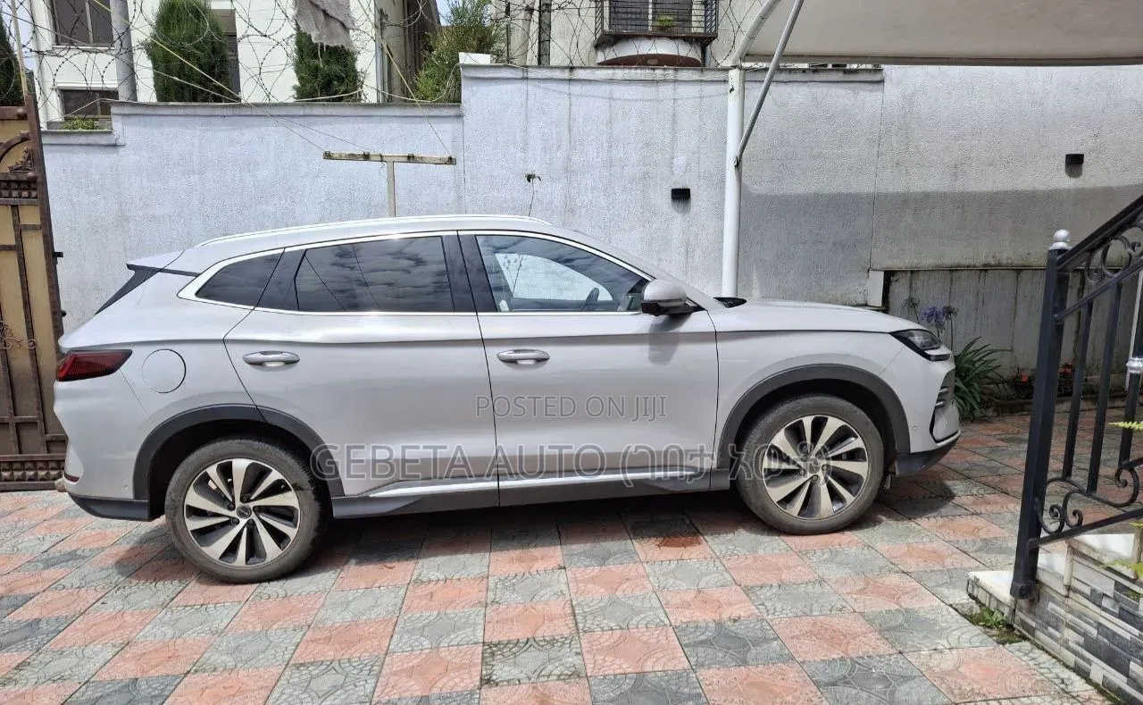 BYD Song Plus DM-i 2025