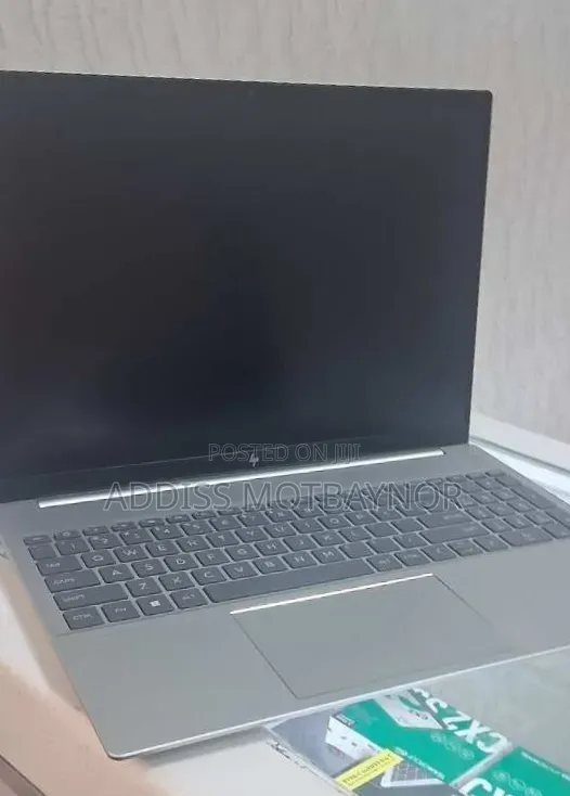 New Laptop HP Stream Notebook 16GB Intel Core i7 SSD 512GB