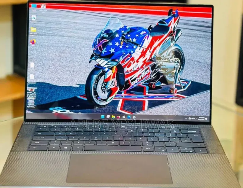 New Laptop Dell Precision 5560 16GB Intel Core i7 SSD 512GB