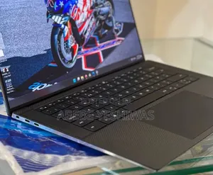 New Laptop Dell Precision 5560 16GB Intel Core i7 SSD 512GB