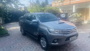 Toyota Hilux 2017 Beige