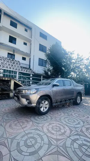 Toyota Hilux 2017 Beige