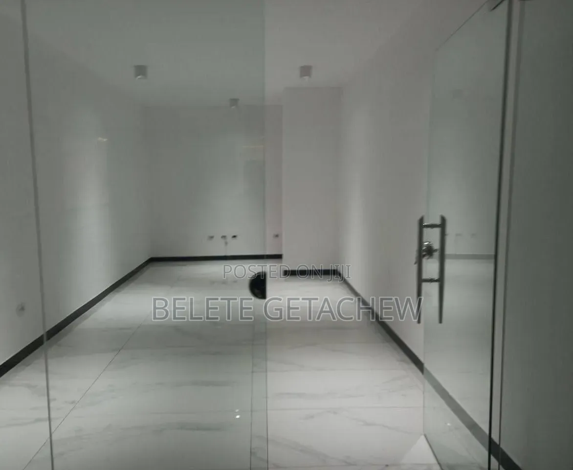 Bole Brass, Shop for Sale 34sqm