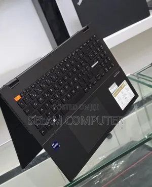 New Laptop Asus VivoBook 15 X505BA 16GB Intel Core i9 SSD 512GB